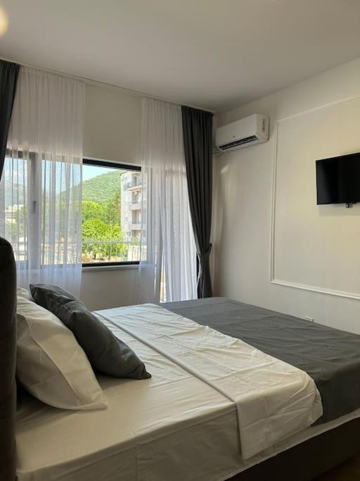 Tivat Apartment Exterior foto